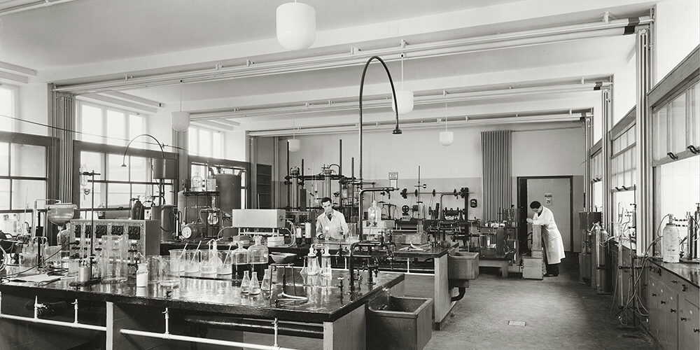 Zürich, ETH Zürich, Gebäude Technische und Anorganische Chemie (CNB), Labor 32B